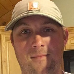 Meet your Posher, Levi